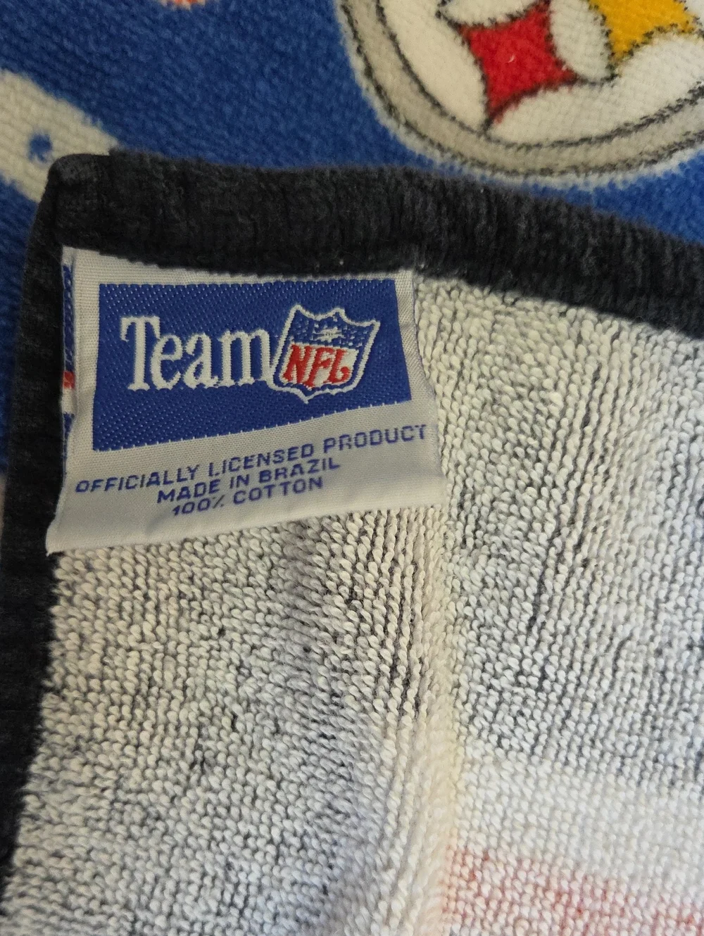 Vintage 1993 Warner Bros. Looney Tunes NFL Beach Towel